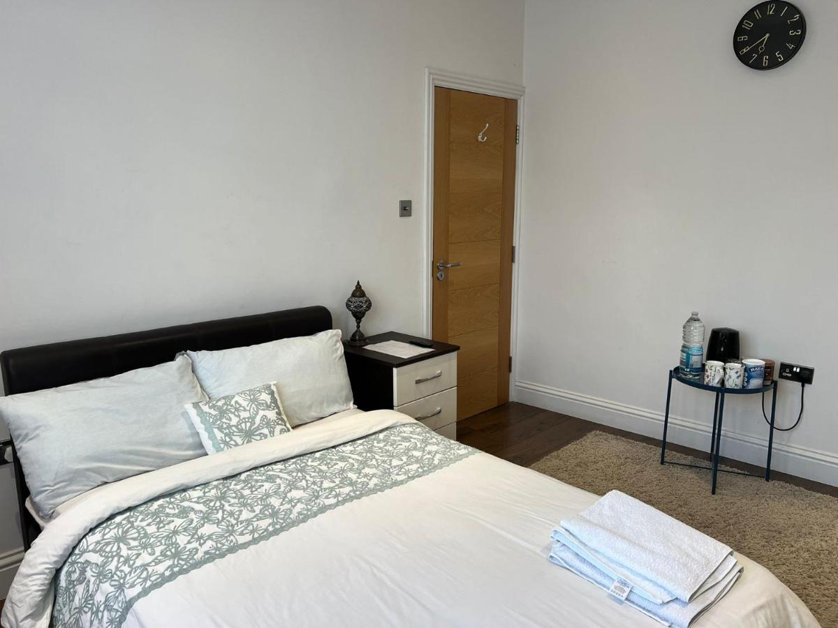 Deluxe Homestay Near Tottenham Hotspur Stadium Londres Extérieur photo